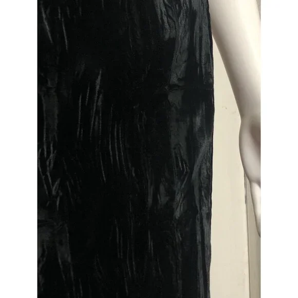 1980s BETSEY JOHNSON PUNK Label Black Velvet Pencil Skirt W/Back Slit. XS-S